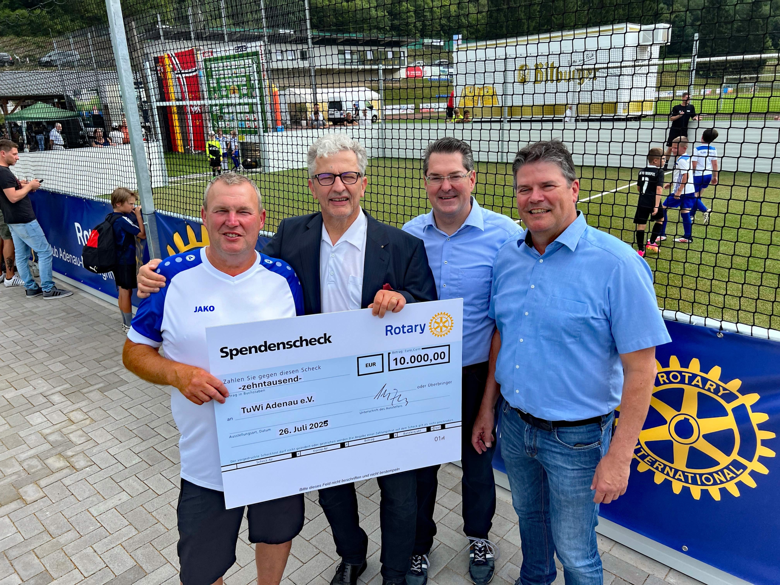 Rotary Club Adenau spendet