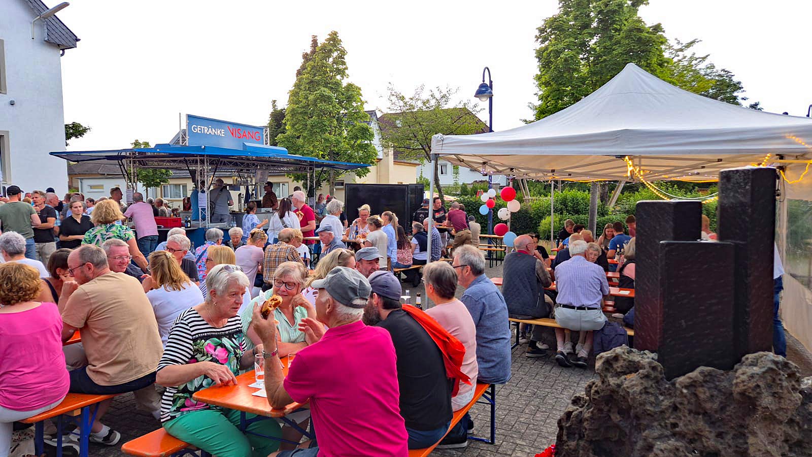 Sommerfest-Holzweiler